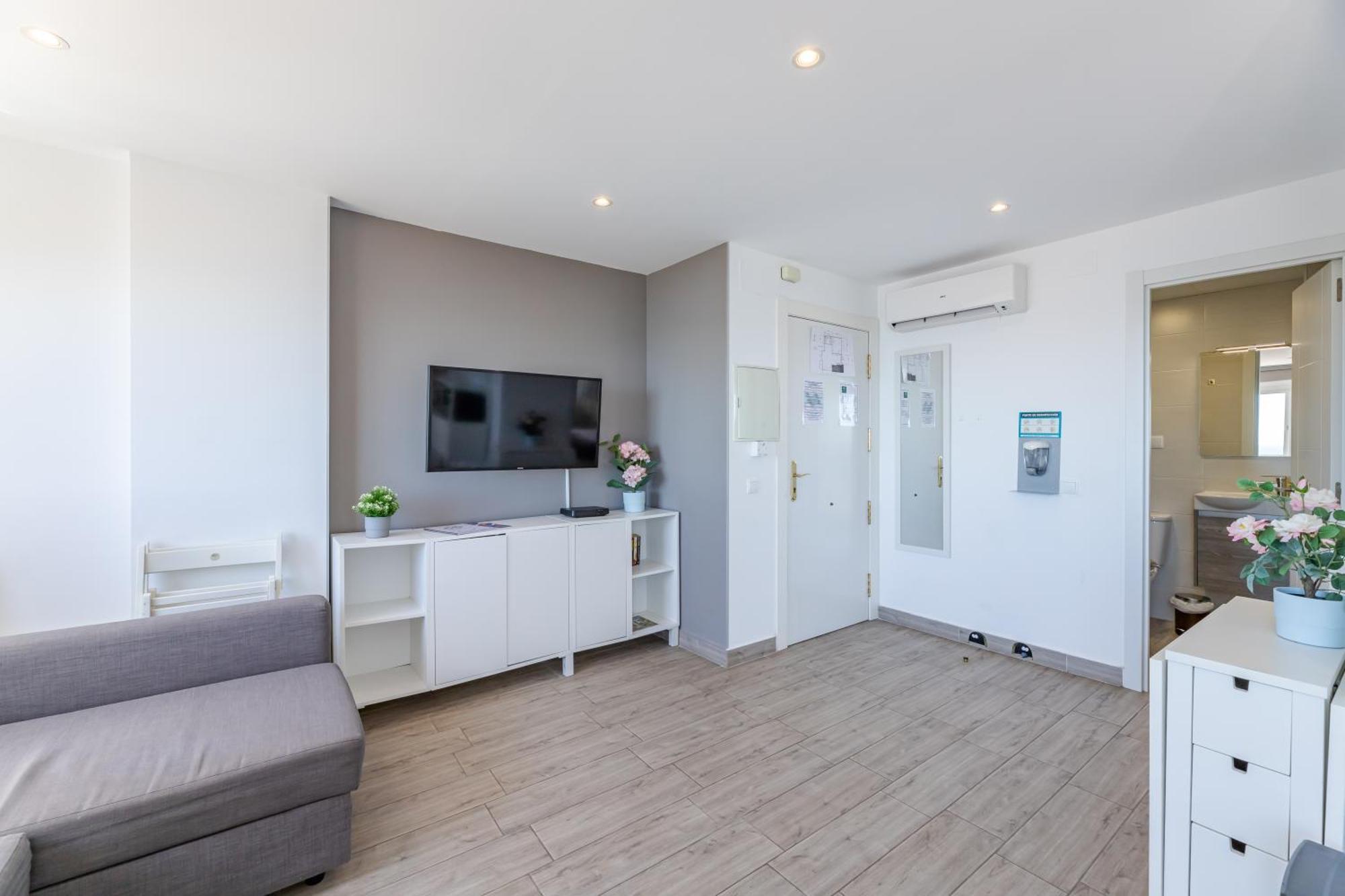 Vb Breathtaking Sea Views 1Bdr Apt เบนัลมาเดนา ภายนอก รูปภาพ