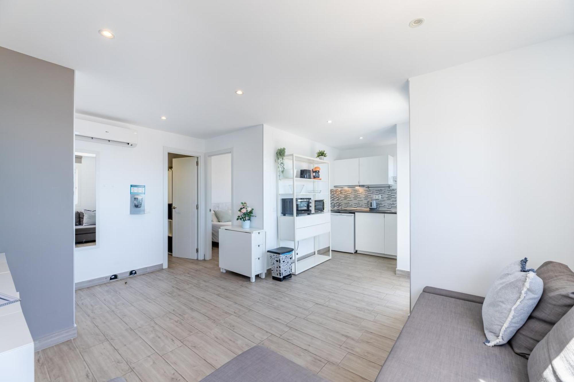 Vb Breathtaking Sea Views 1Bdr Apt เบนัลมาเดนา ภายนอก รูปภาพ
